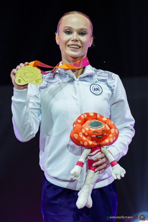 wag aa podium sfe03570 simone ferraro ph